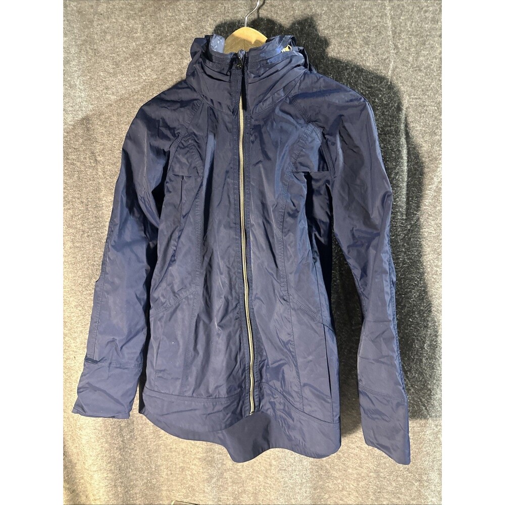 LULULEMON Fo Drizzle Rain Jacket Deep Navy Blue Silver Zip Front Women’s Size 4